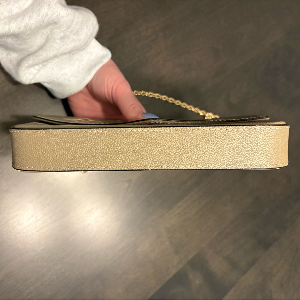 Louis Vuitton Pochette Felicie - Picture 11 of 16